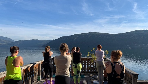 Frauengruppe am Yoga Retreat in Kärnten im Süden von Österreich